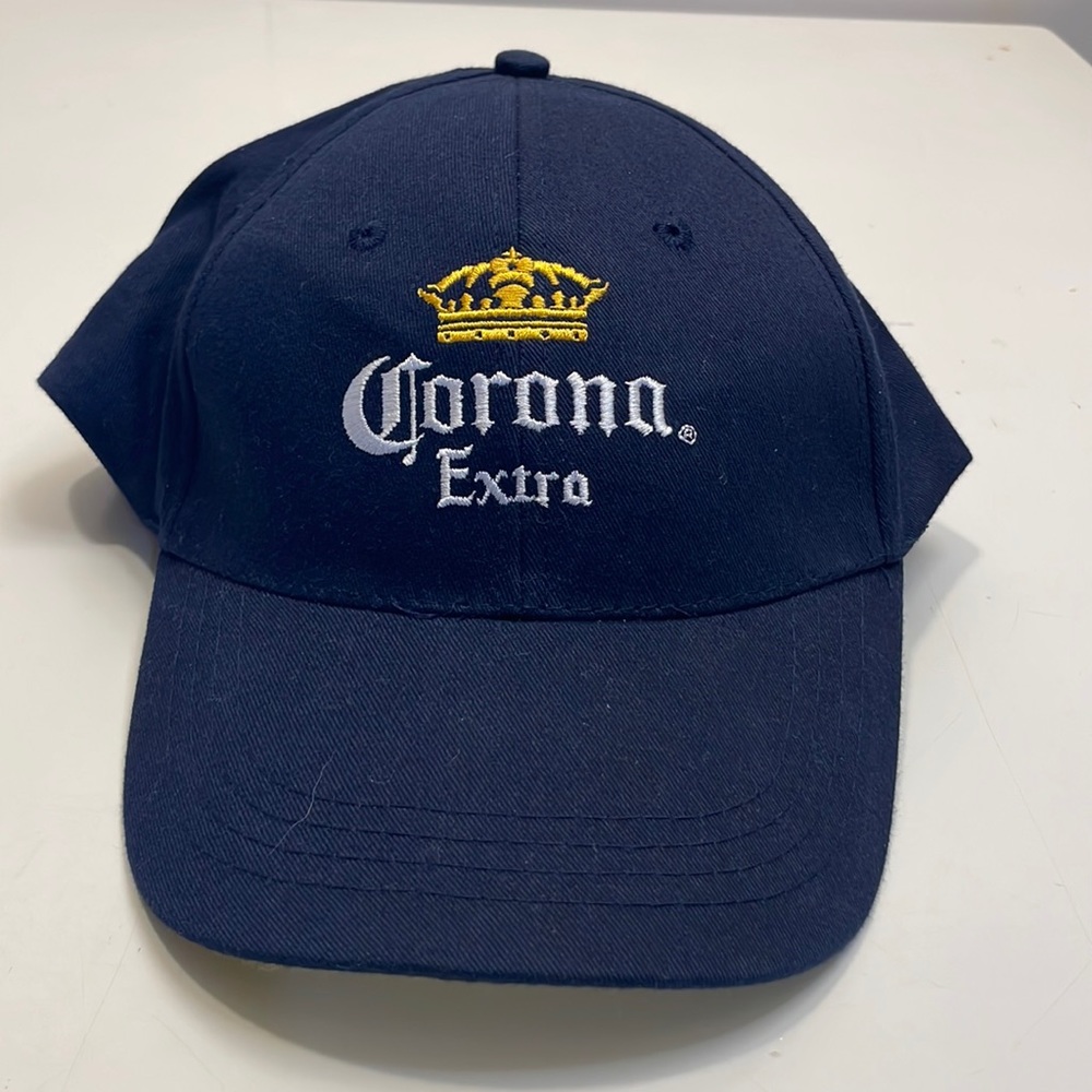 Corona‎ extra hat